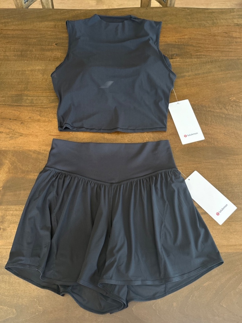 Lululemon Nulu Mesh-Overlay Cropped Studio Tank Top & HR Shorts Black Sz 6 Small